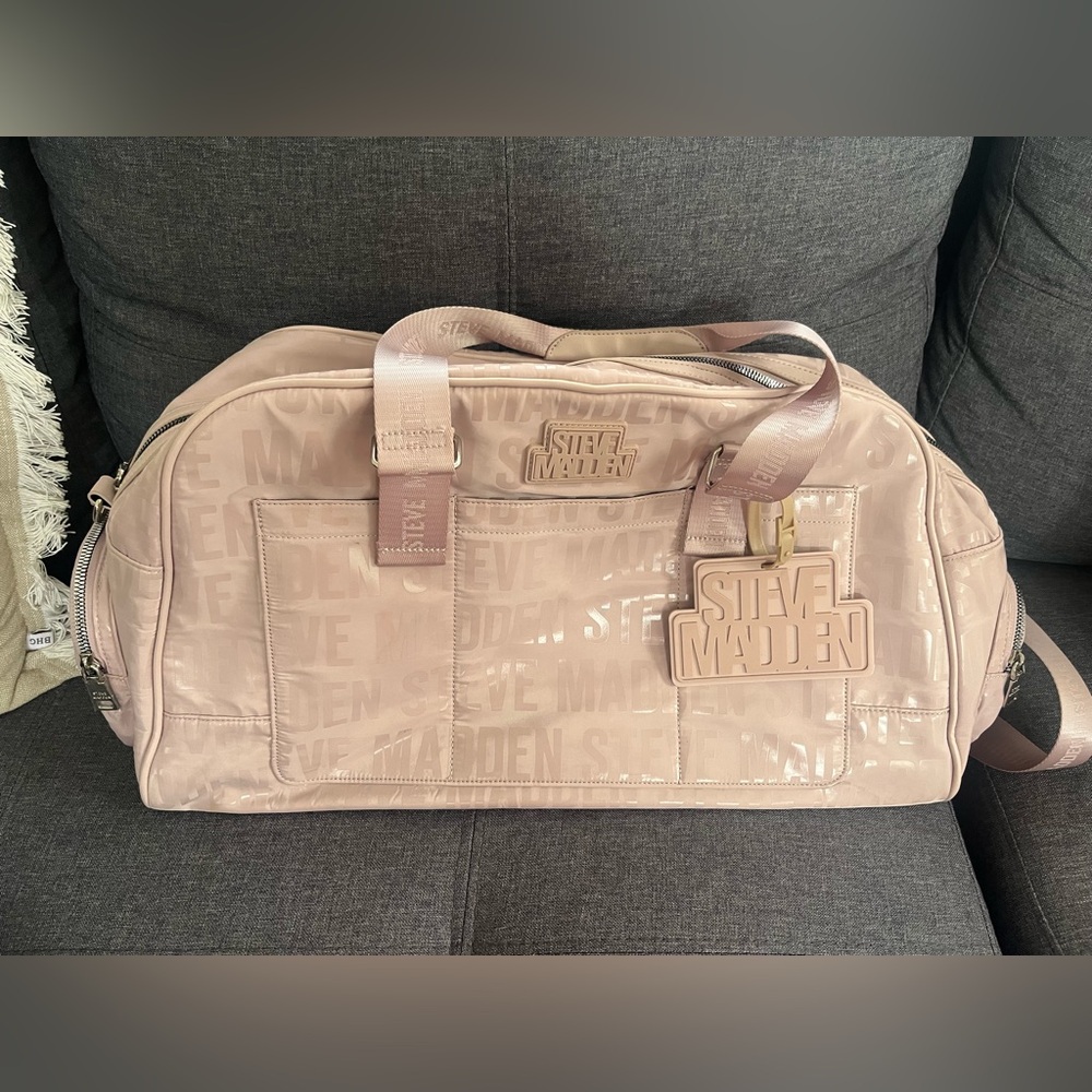 Steve Madden Pink Travel Bag with Minimalist Design
